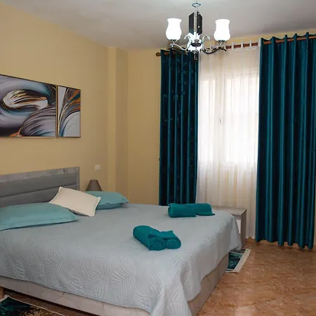 Roxy's House アパート Vlorë