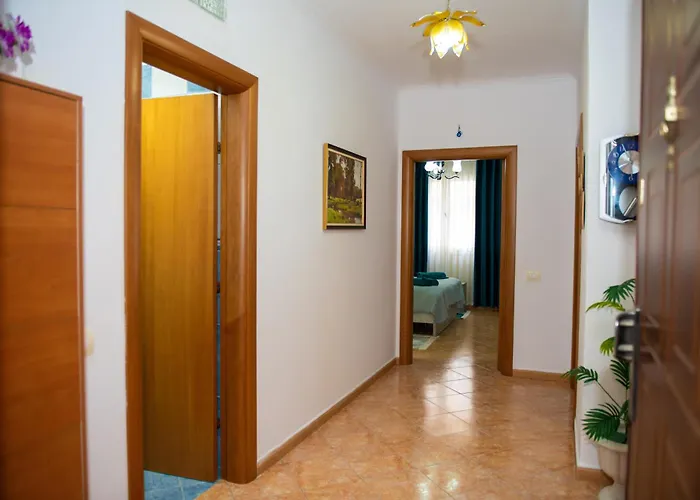 Apartment Roxy's House