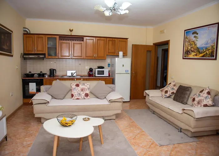 Roxy's House * Vlore